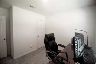 912 Clark Dr, Ferris, TX 75125 - Photo 9