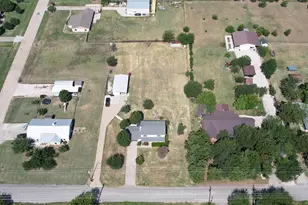 1766 Boss Range Rd, Justin, TX 76247 - Photo 5