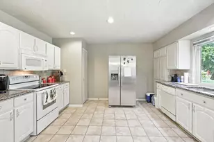 325 Hastings Dr, Cedar Hill, TX 75104 - Photo 7