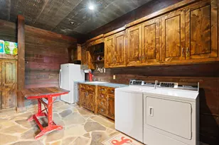 4237 County Rd 312B, Cleburne, TX 76031 - Photo 21