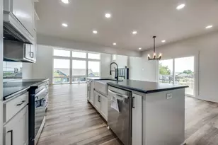 614 Twin Hills Rd, Lake Bridgeport, TX 76426 - Photo 15