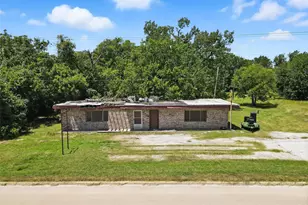 2003 TX-101, Bridgeport, TX 76431 - Photo 1