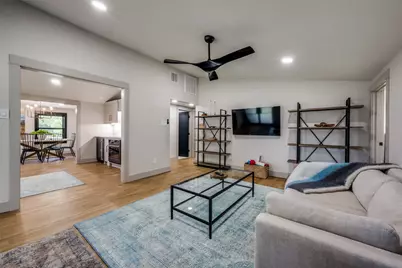 203 Evans Street, Lake Bridgeport, TX 76426 - Photo 7