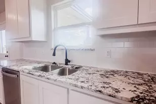 125 Agnes Cir, Springtown, TX 76082 - Photo 7