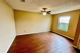 400 Amber Ln, Crowley, TX 76036 - Photo 7