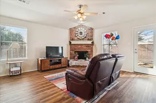 1532 Carrigan Ln, Denton, TX 76207 - Photo 5