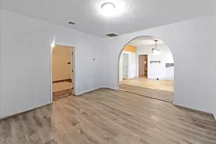 1209 15th Pl, Fort Worth, TX 76164 - Photo 7