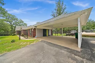 306 Brentwood Dr, Athens, TX 75751 - Photo 37