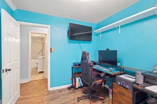 102 NE Murphy Rd, Burleson, TX 76028 - Photo 13