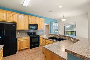 405 Magnolia St, Hico, TX 76457 - Photo 7