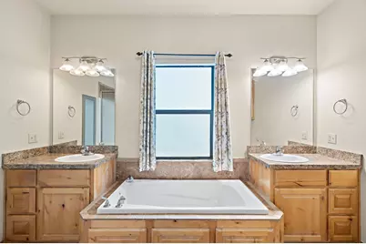 405 Magnolia Street, Hico, TX 76457 - Photo 17