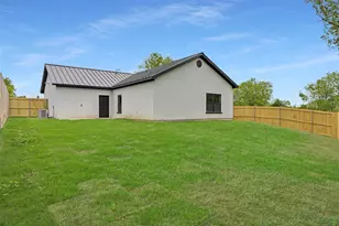 409 N Dallas St, Rice, TX 75155 - Photo 25