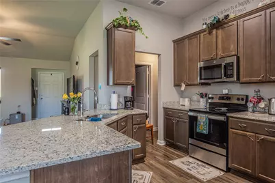 4028 Bravo Ranch Road, Waco, TX 76705 - Photo 5