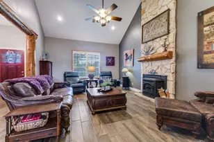 225 Pear Tree Ln, Collinsville, TX 76233 - Photo 7