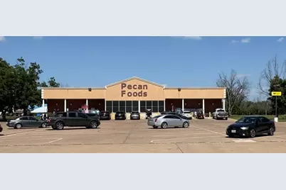 7012 Westover Drive, Granbury, TX 76049 - Photo 7