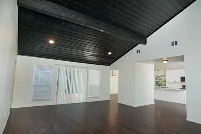 2214 Roundrock Drive, Carrollton, TX 75007 - Photo 7