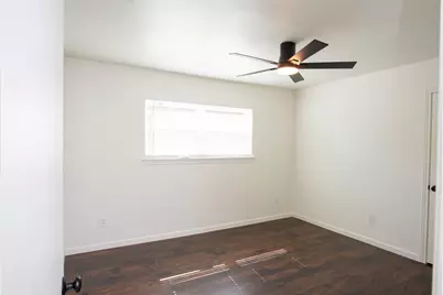 2214 Roundrock Drive, Carrollton, TX 75007 - Photo 13