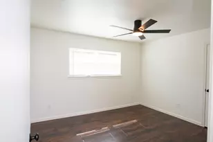 2214 Roundrock Dr, Carrollton, TX 75007 - Photo 13