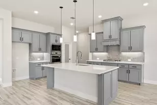 340 Alina St, Burleson, TX 76028 - Photo 11