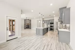 340 Alina St, Burleson, TX 76028 - Photo 15