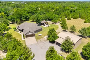 335 County Rd 4524, Whitewright, TX 75491 - Photo 3