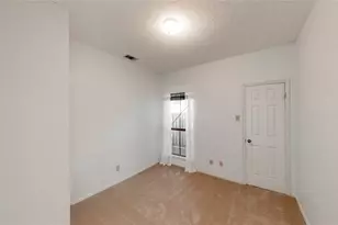 2101 Count Fleet Dr, Arlington, TX 76011 - Photo 21