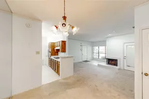 2101 Count Fleet Dr, Arlington, TX 76011 - Photo 9