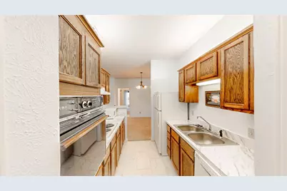 2101 Count Fleet Drive #502, Arlington, TX 76011 - Photo 11