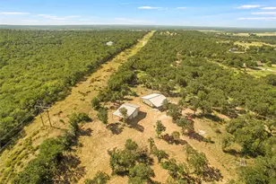 1017 Miller Dr, Mineral Wells, TX 76067 - Photo 5