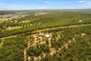 1017 Miller Dr, Mineral Wells, TX 76067 - Photo 13