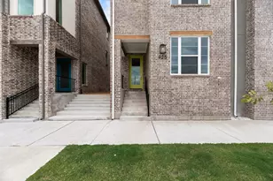 925 Heights Wy, Plano, TX 75075 - Photo 3