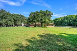 8855 County Rd 107, Grandview, TX 76050 - Photo 3