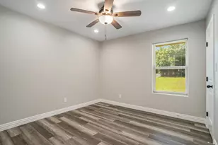 8855 County Rd 107, Grandview, TX 76050 - Photo 23