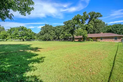 8855 County Road 107, Grandview, TX 76050 - Photo 5