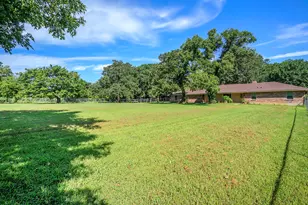 8855 County Rd 107, Grandview, TX 76050 - Photo 5