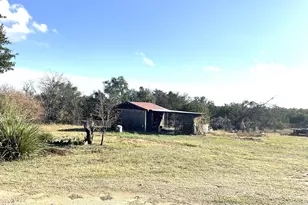 3365 Crook Ct, Granbury, TX 76049 - Photo 3