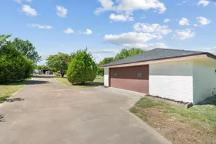 102 Lakecrest Pl, Waxahachie, TX 75165 - Photo 29