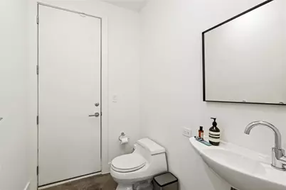 6 Vanguard Way, Dallas, TX 75243 - Photo 17