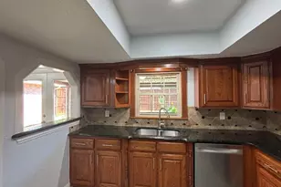 1449 Big Bend Dr, Plano, TX 75023 - Photo 11