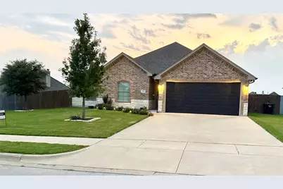 1610 Summercrest Drive, Cleburne, TX 76033 - Photo 1