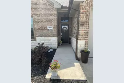 1610 Summercrest Drive, Cleburne, TX 76033 - Photo 3