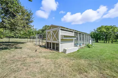 294 Wolfcreek Road, Valley View, TX 76272 - Photo 37