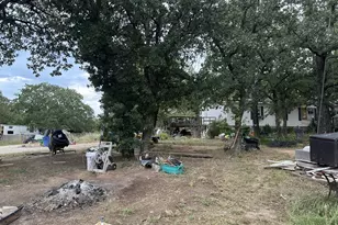 202 Salt Creek Rd, Springtown, TX 76082 - Photo 11