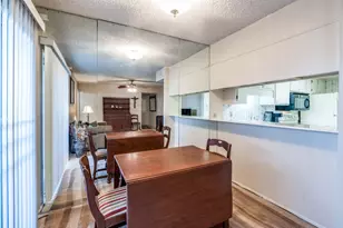 12816 Midway Rd, Dallas, TX 75244 - Photo 11