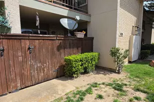 12816 Midway Rd, Dallas, TX 75244 - Photo 1