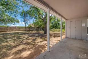 1817 Jefferies St, Abilene, TX 79603 - Photo 37