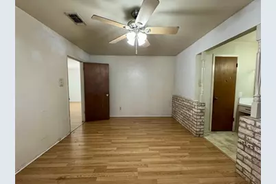 408 NW Douglas Street, Burleson, TX 76028 - Photo 17