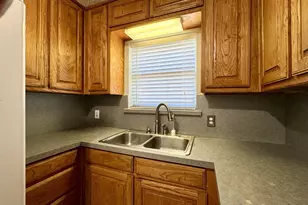 408 NW Douglas St, Burleson, TX 76028 - Photo 13