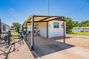 6606 Dayla Ct, Granbury, TX 76049 - Photo 3