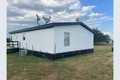 9057 W Odneal Road, Krum, TX 76249 - Photo 3